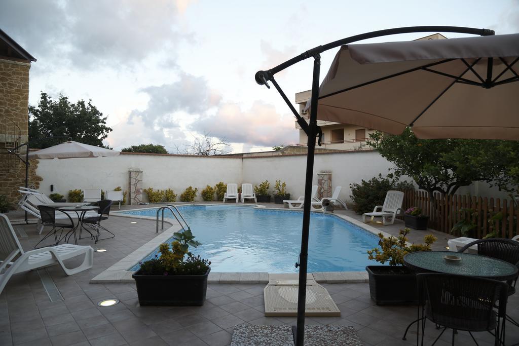 Il Quadrifoglio Bed & Breakfast Trapani Exterior photo